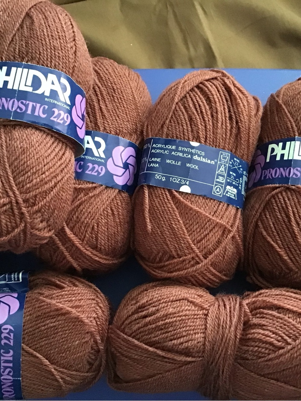 7+ skeins Phildar Pronostic 229 Yarn - Rust Brown Skeins